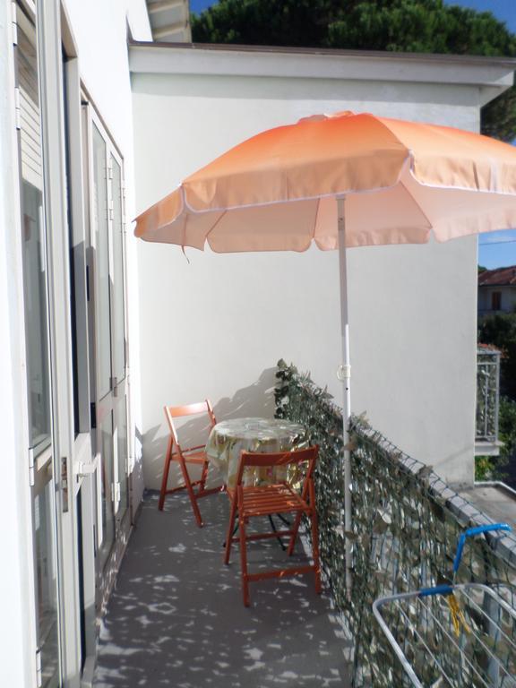 Le Midi Versilia Lido di Camaiore Luaran gambar