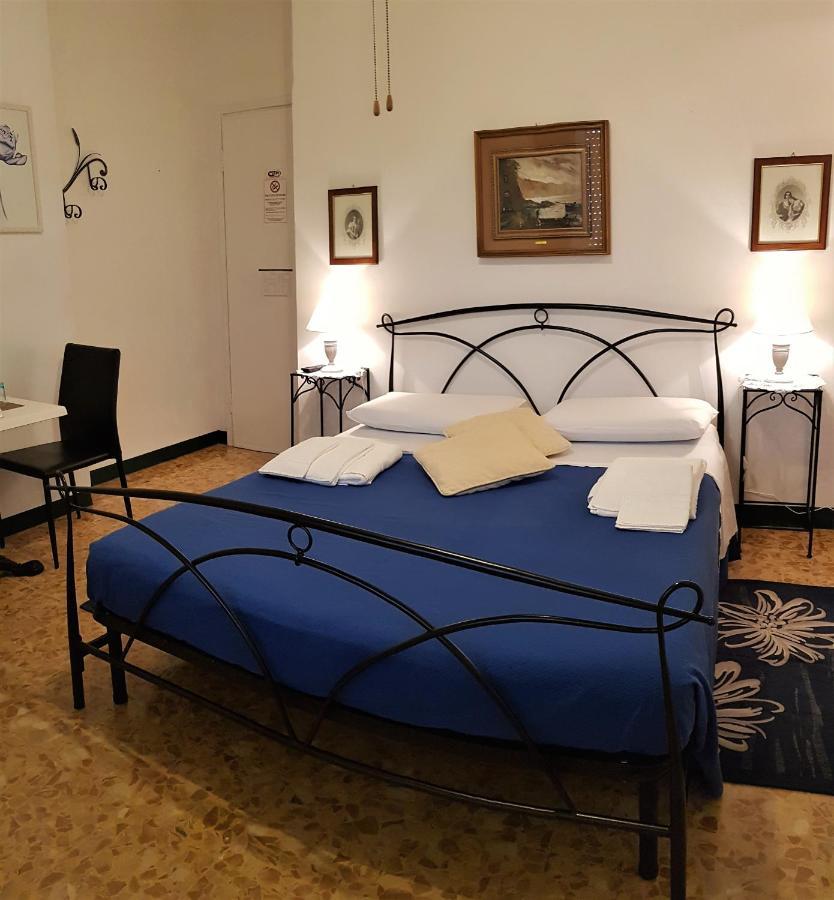 Le Midi Versilia Lido di Camaiore Luaran gambar